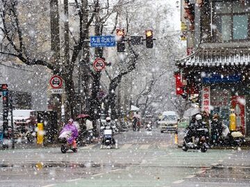 厚衣服先别收，冷空气要返场