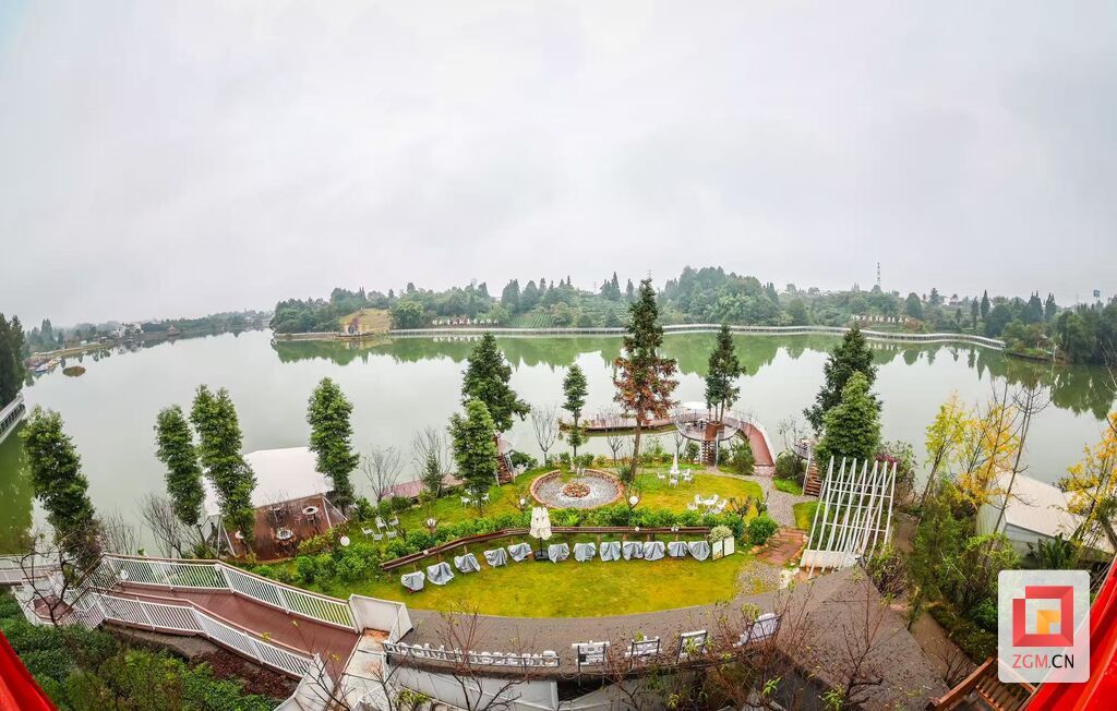 月亮湖景区.jpg