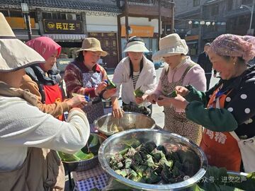 藏羌回汉聚居的高原小镇 在交往交流交融中携手共进丨天府石榴情