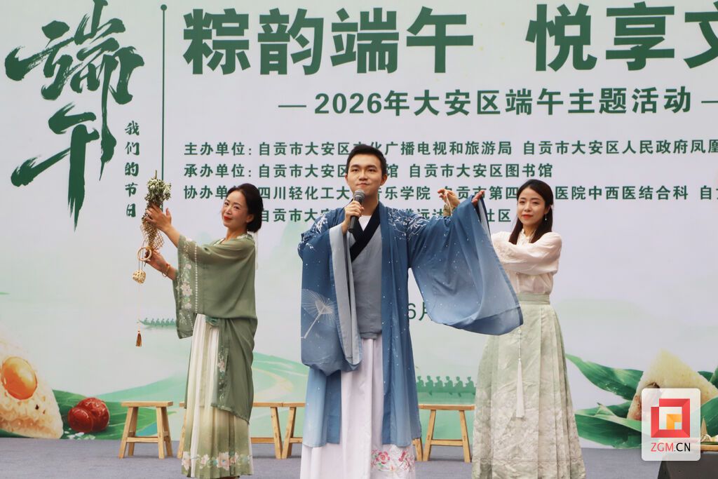 情景演绎 记者 陈凡逸 摄.JPG