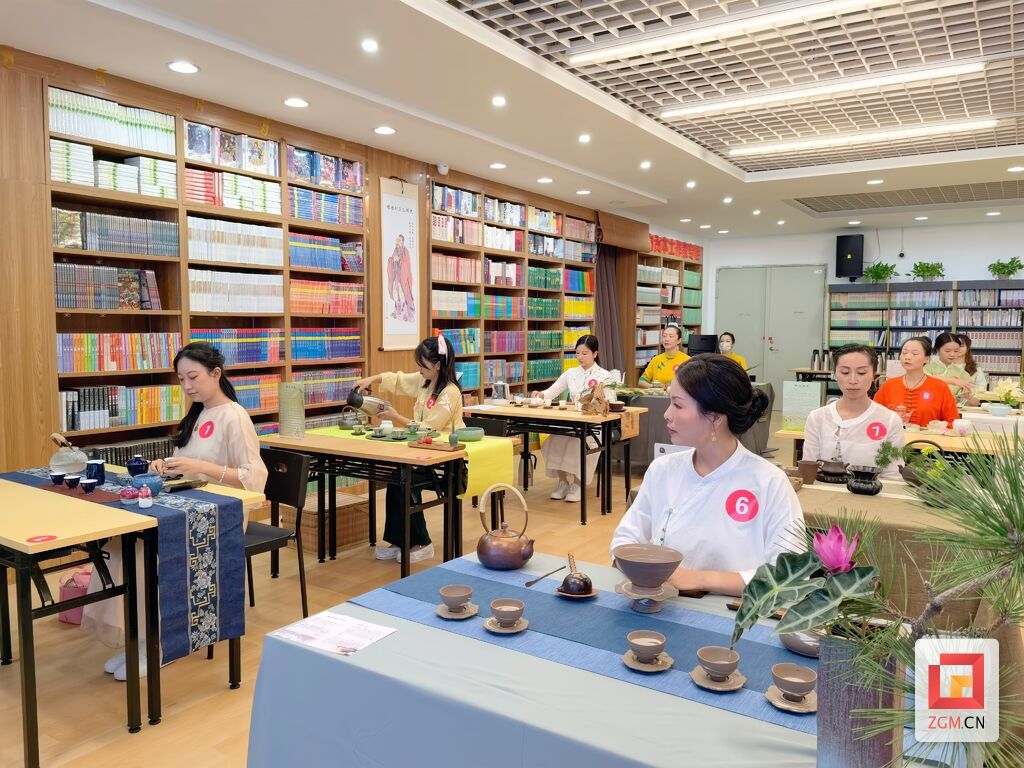 茶藝師職業(yè)技能大賽 (1).jpg