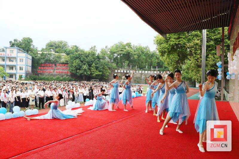 艺术展演 记者 陈凡逸 摄.JPG