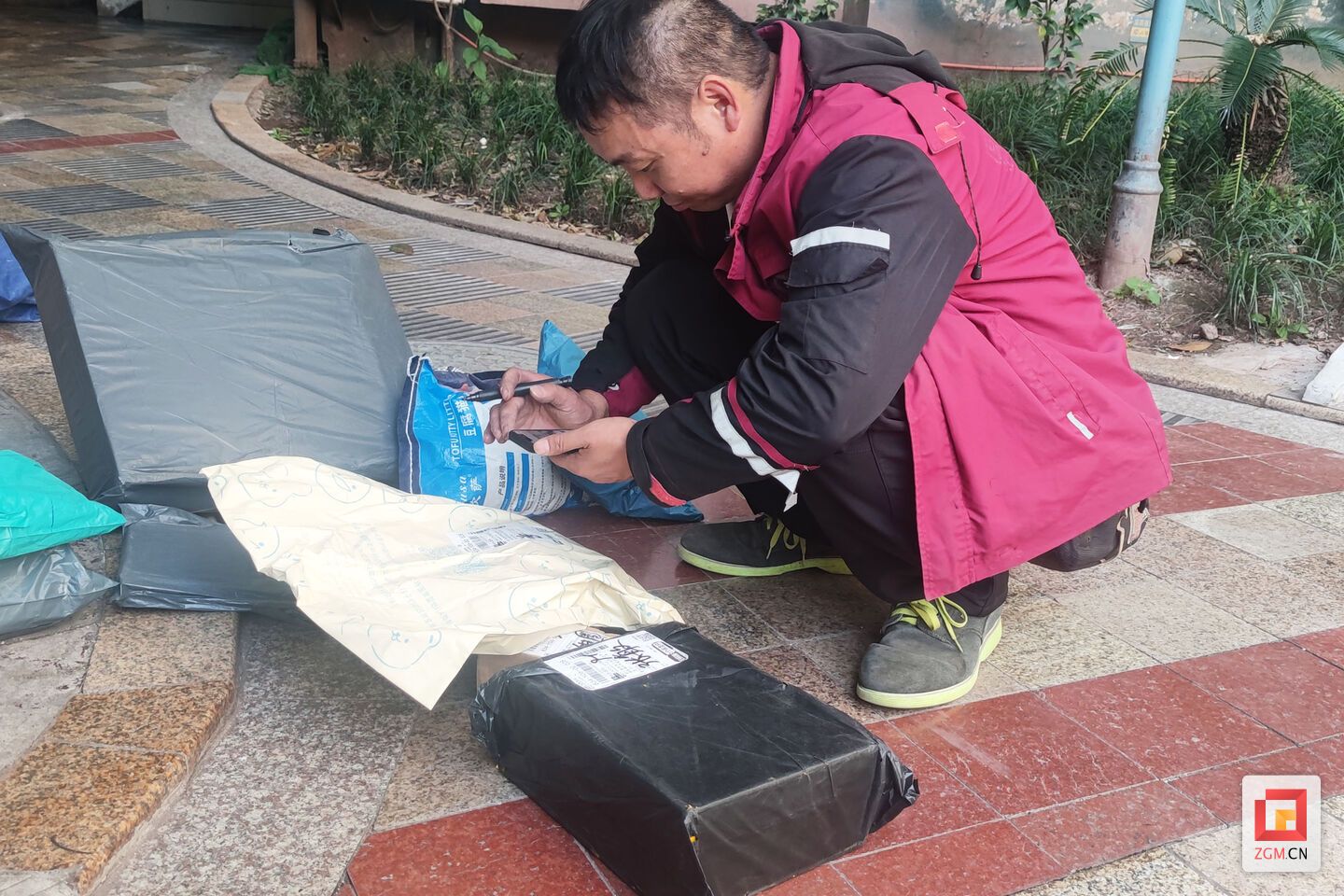 【新自贡人⑳】王开国：他和同事也想成为城市的美丽风景线 - 自贡网 - 在这里，读懂盐都