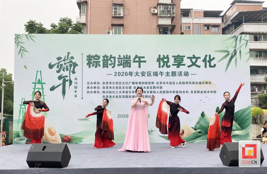 歌声飞扬 记者 王汉卿 摄.jpg