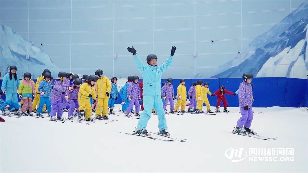 熱雪奇跡游客滑雪畫面2.jpg