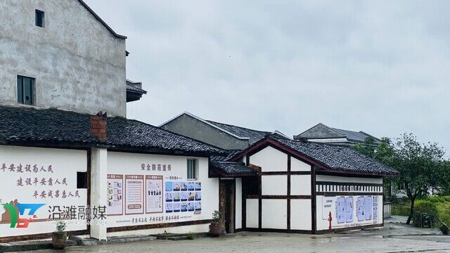 二-（二）文化立村 詹井村岸滩坝文化宣传墙.jpg