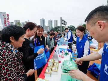 自贡市举办统计开放日暨第四次全国农业普查集中宣传活动