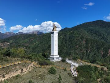 穿行四川大地，致敬伟大远征
