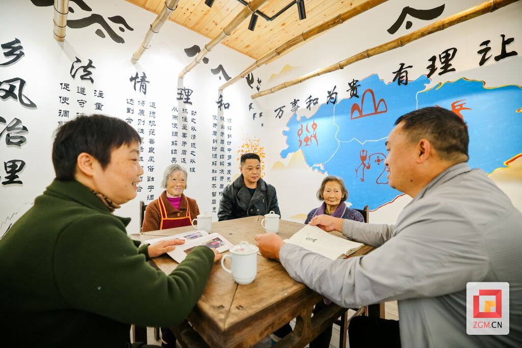 2EE843981FF62CA4E906FAB71C964043_副本.jpg