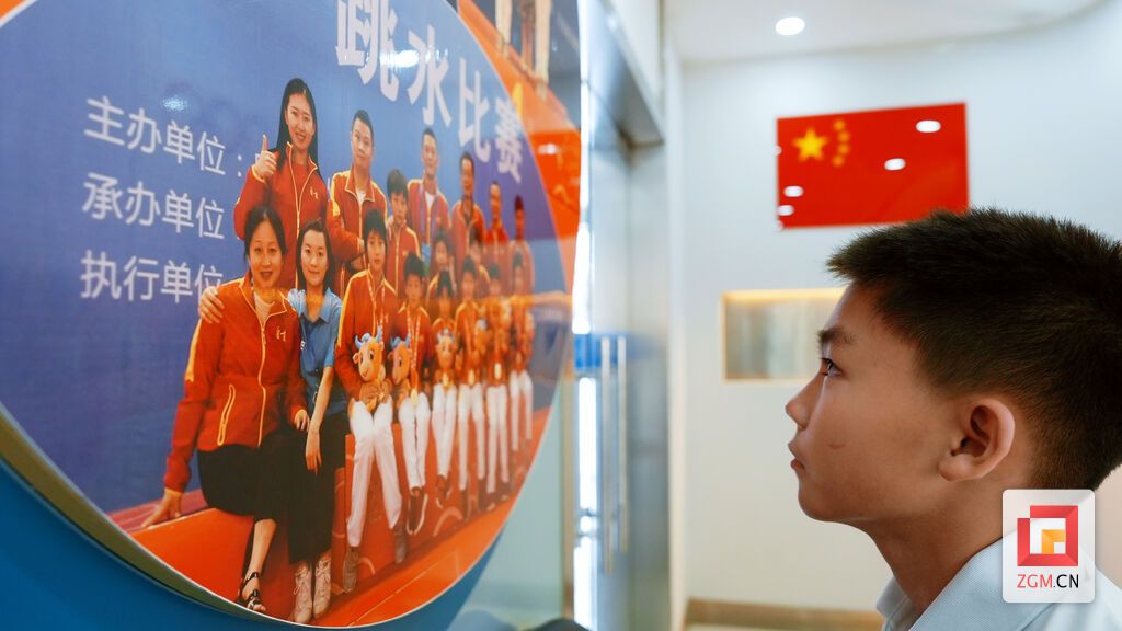 余辰骏目光坚定 实习生 白可 摄.jpg