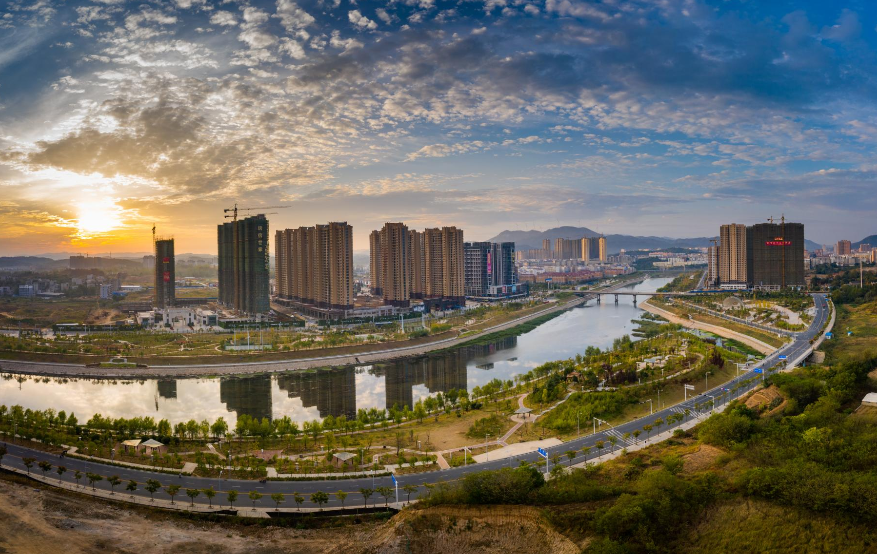 大悟澴河公园。喻玲园 摄