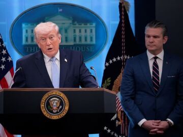 调集百余架各类航空器、实施欺骗作战 美公布营救飞行员行动细节