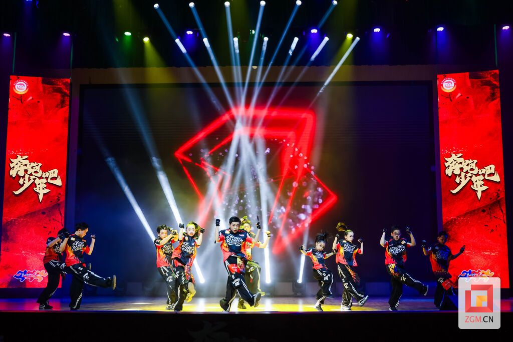 动作统一 记者 宋姿熠 摄.jpg