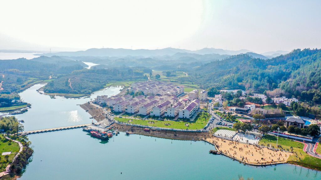 风景秀美的蒋沙渔村。陈福平 摄.jpg