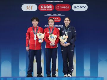 跳水世界杯总决赛：中国选手包揽女子三米板冠军、亚军