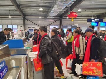 新春走基层丨目的地广州，乐山这班专列有点“不简单”