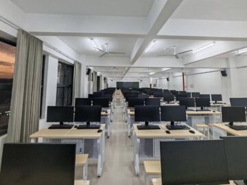 高校软件实训室152.8万招标收到153套盗版软件 法院判撤销合同减免16万