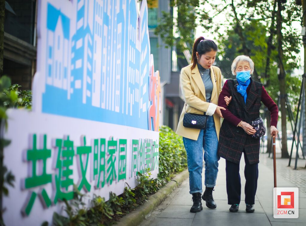 愛老孝親蔚然成風(fēng).JPG