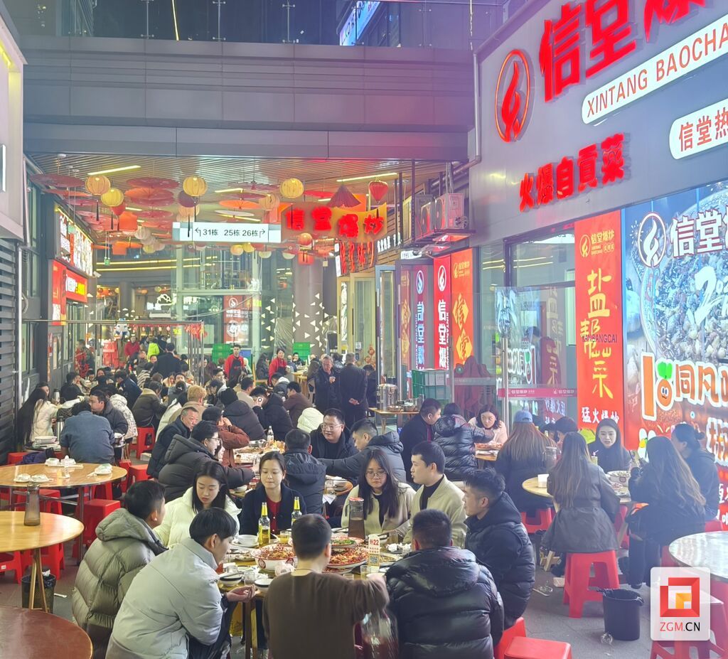 华商三期餐饮人气旺 记者 罗祥瑞 摄.jpg