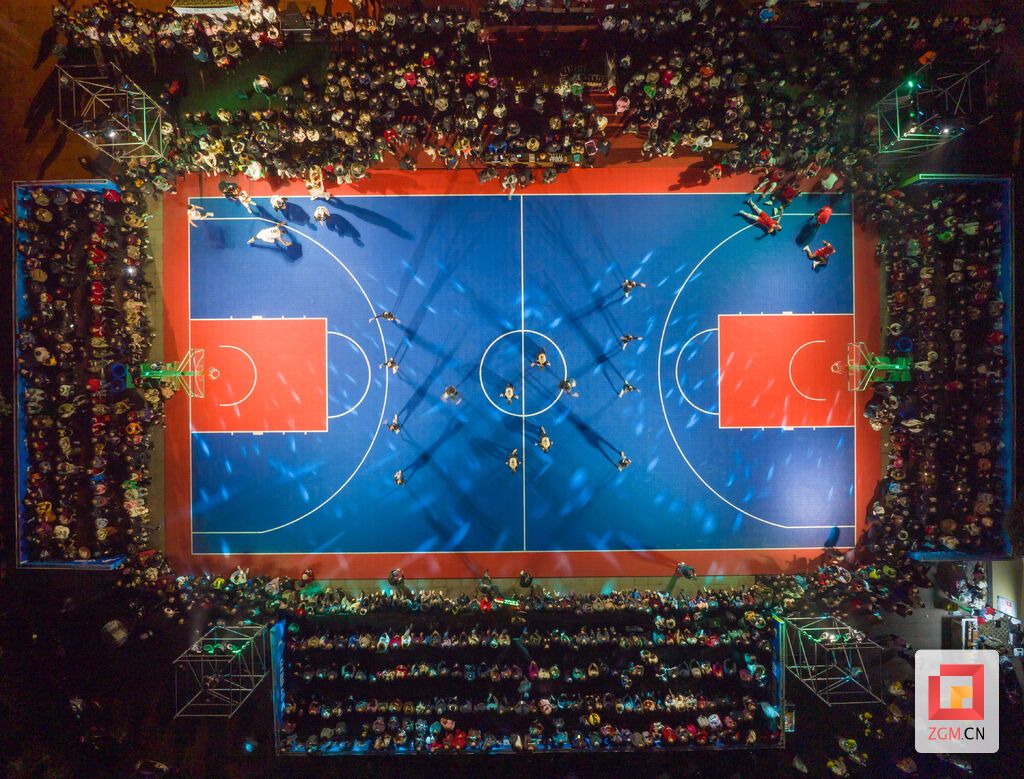 富顺县首届最美乡村篮球比赛（村BA）现场（童永建摄）.jpg