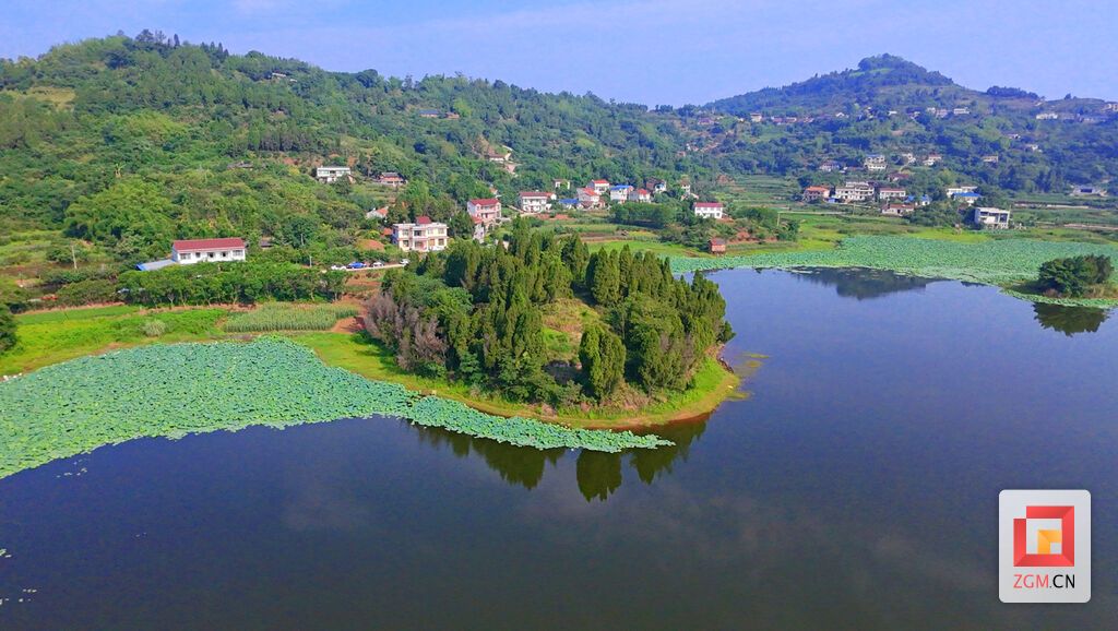 富顺县兜山镇九龙湖风景如画 记者罗祥瑞 摄 (3).jpg