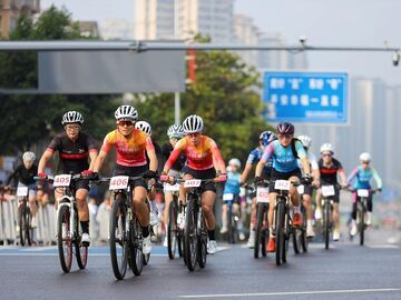 一“骑”穿行湖光山色！环四川·2026荣县山地自行车公开赛骑出浓浓文商体旅味