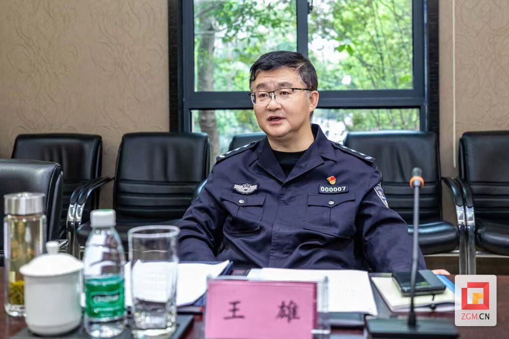 王雄講話.jpg