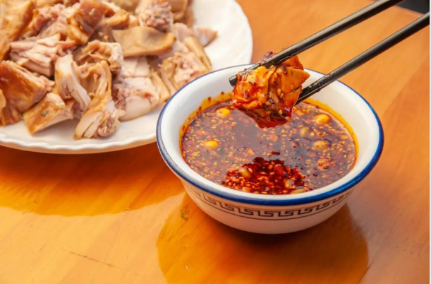 家会蘸水兔 艾叶.png