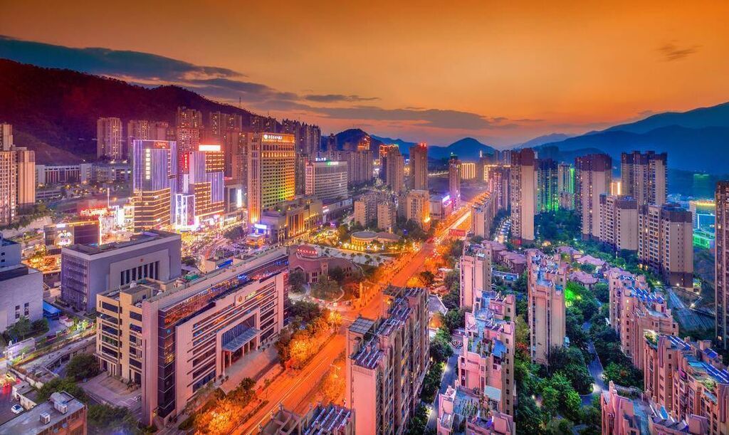 攀枝花城镇化率66.7%，居全省第二位。王东 摄