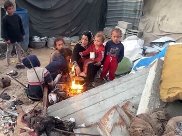 哈马斯称加沙急需活动板房等冬季御寒物资