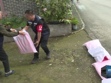 直播盐都｜沿滩区举行2026年防汛暨山洪灾害应急抢险演练