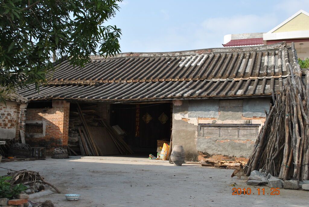 梅东村老建筑。图片由梅山革命史馆提供