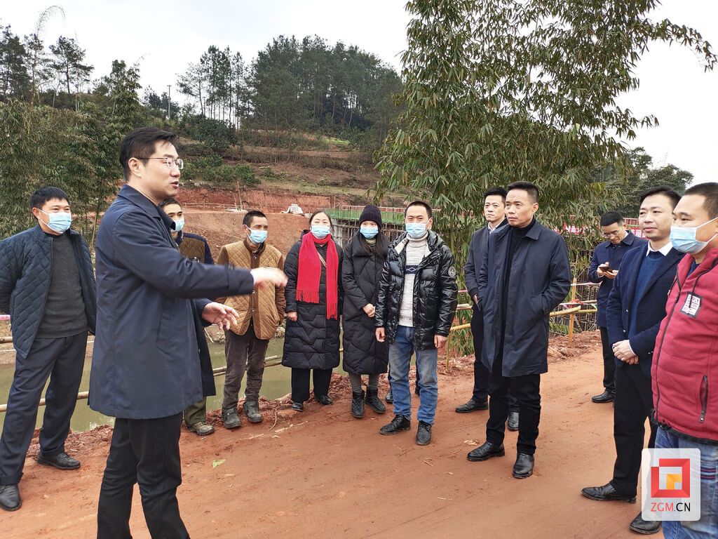 曾洪揚宣講全會精神.jpg