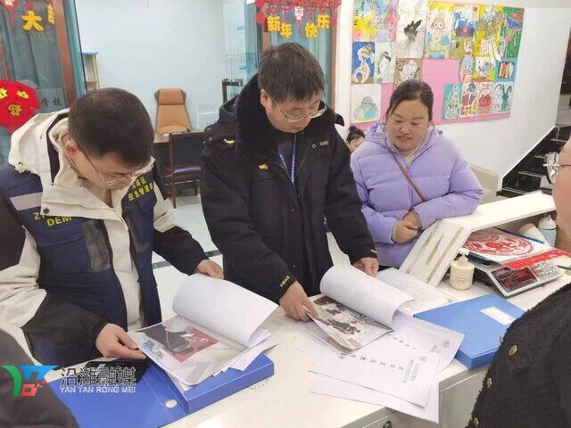 沿滩区深入开展出版物市场及文化企业专项检查2.jpg