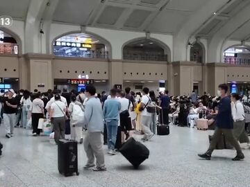 降雨持续 国铁成都局今天临时停运列车52趟