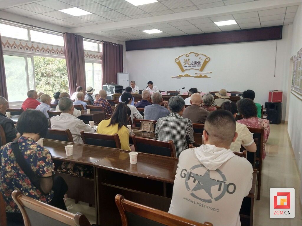 老旧小区改造居民代表座谈会.jpg