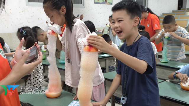 彩色泡泡龙.png