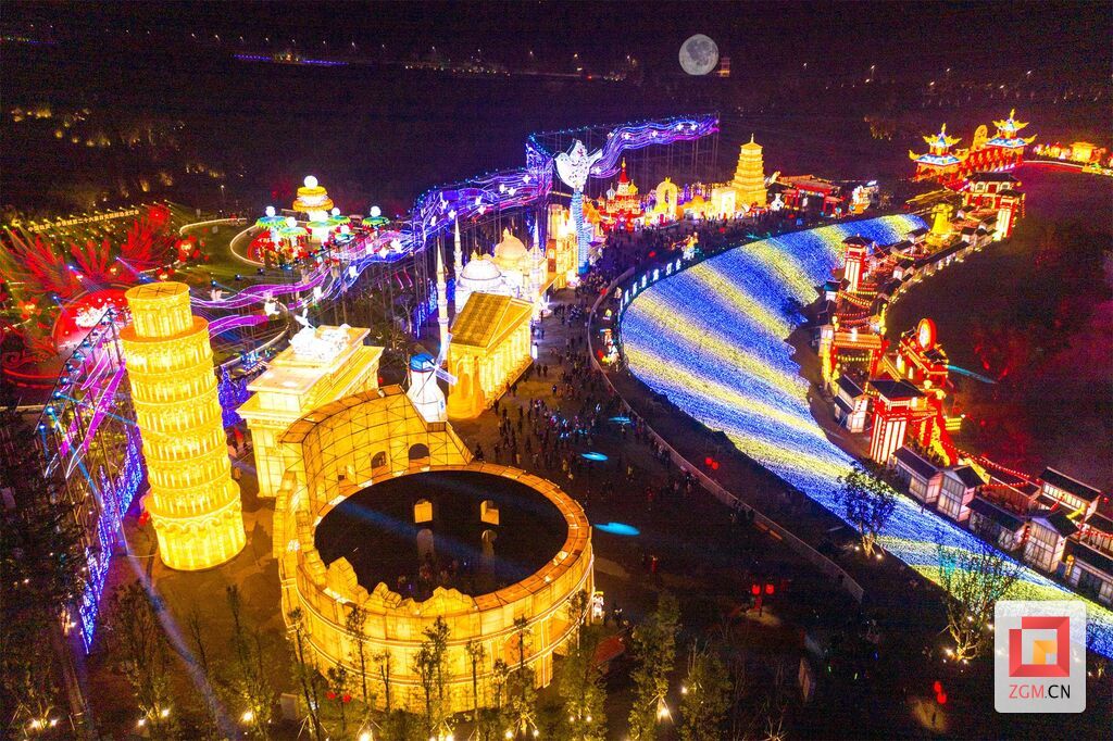 资料图：自贡灯会