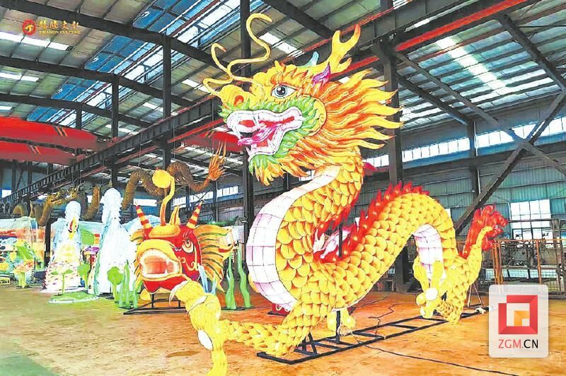 龍騰文化藝術(shù)公司制作的彩燈.jpg