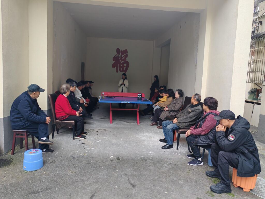 谢玉楠参加社区坝坝会 受访者供图.jpg