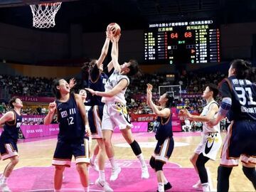 祝贺！四川远达美乐队捧起全国女篮锦标赛四连冠