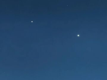 一番“你追我赶”，金星与木星终于要“贴贴”啦