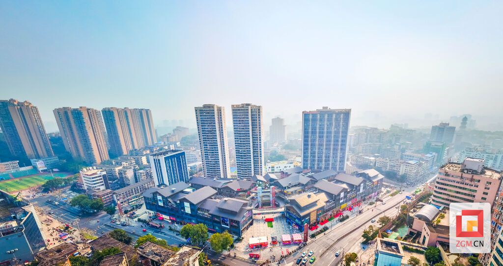 烟火气与时尚感脚趾成老城新景 记者 宋姿熠 摄.jpg