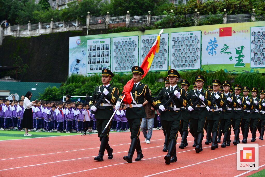 A134E69C74210B882B3C085E89999DBF.jpg