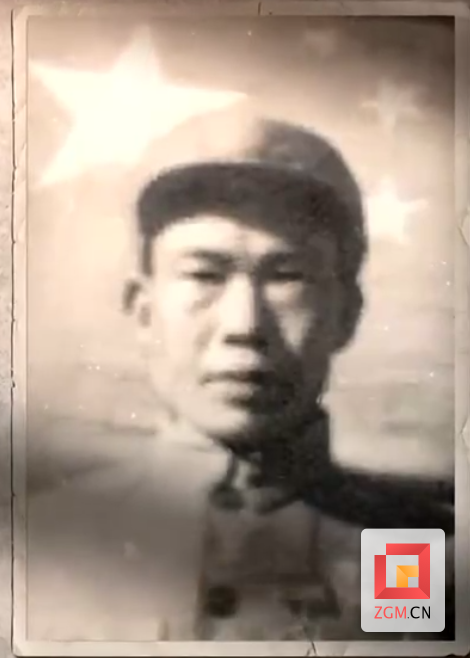 1.戰(zhàn)斗英雄周德高.png