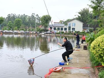 自贡市第十二届老年人运动会钓鱼比赛举行