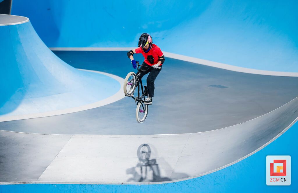 小轮车比赛 记者 宋姿熠 摄.jpg