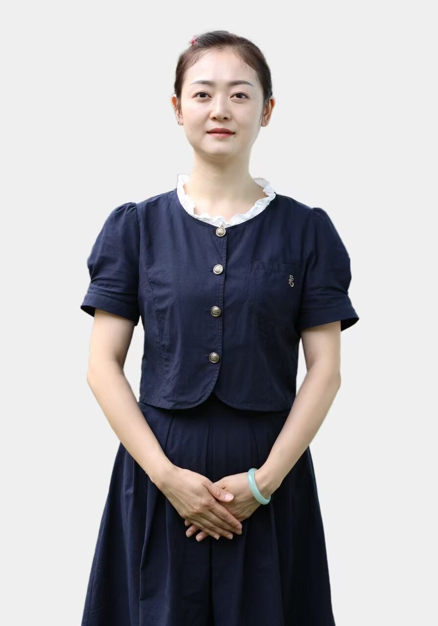 雷蕾.jpg