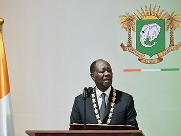 科特迪瓦总统瓦塔拉宣誓就职开启新任期