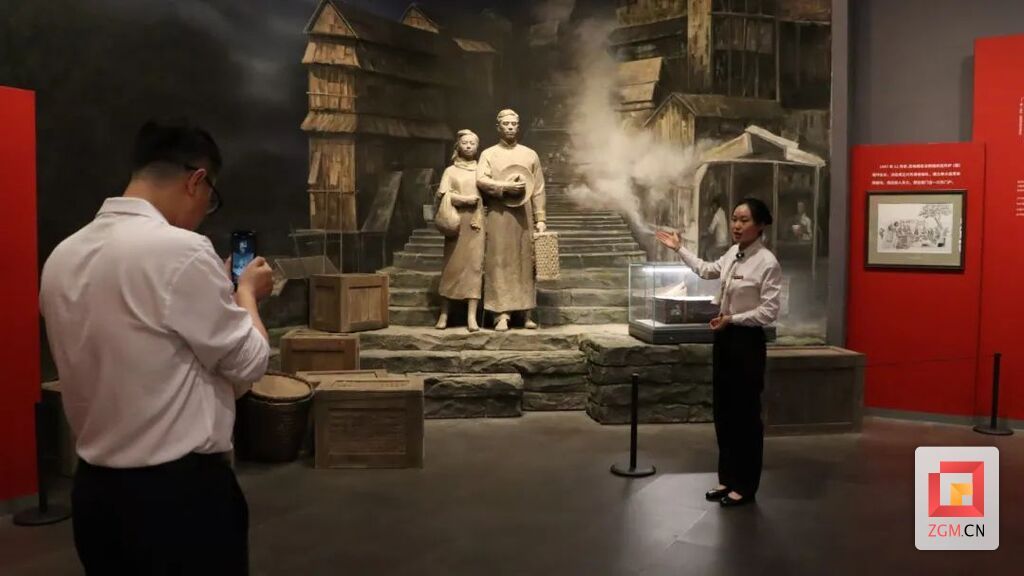 “云参观”直播现场.jpg